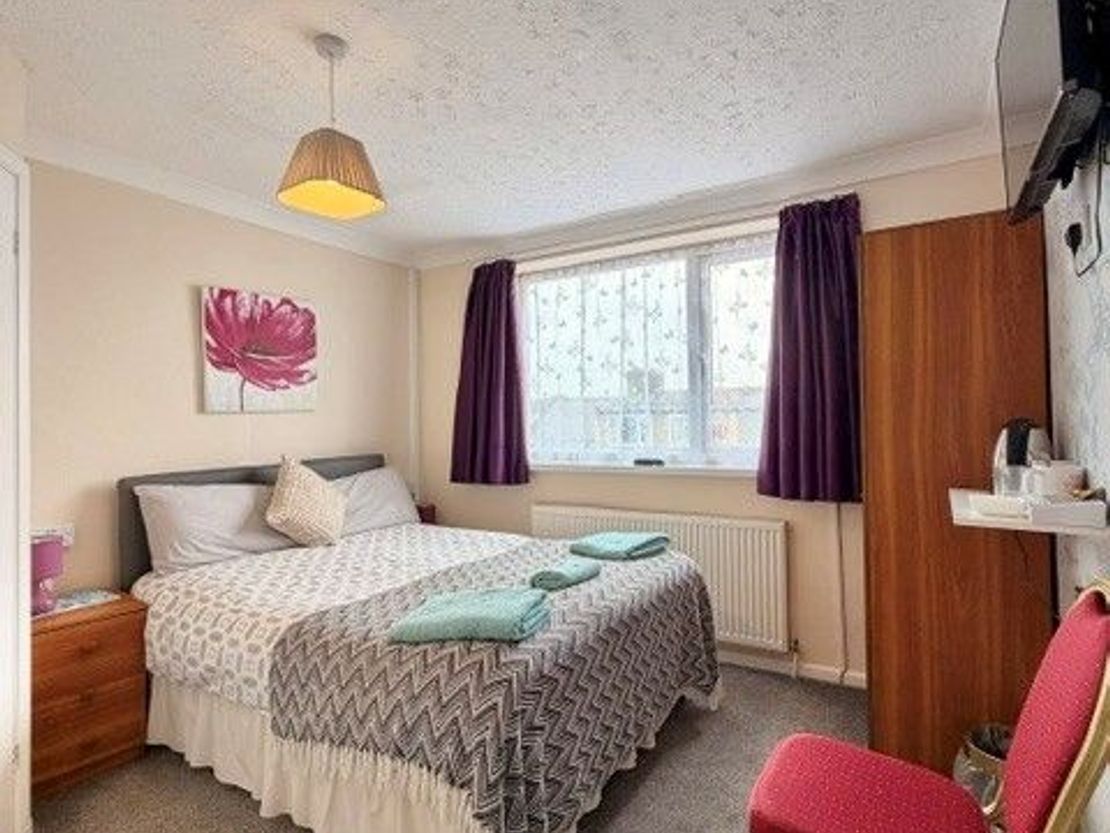 Crystal Road, Blackpool, FY1