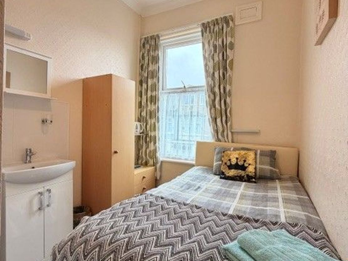 Crystal Road, Blackpool, FY1