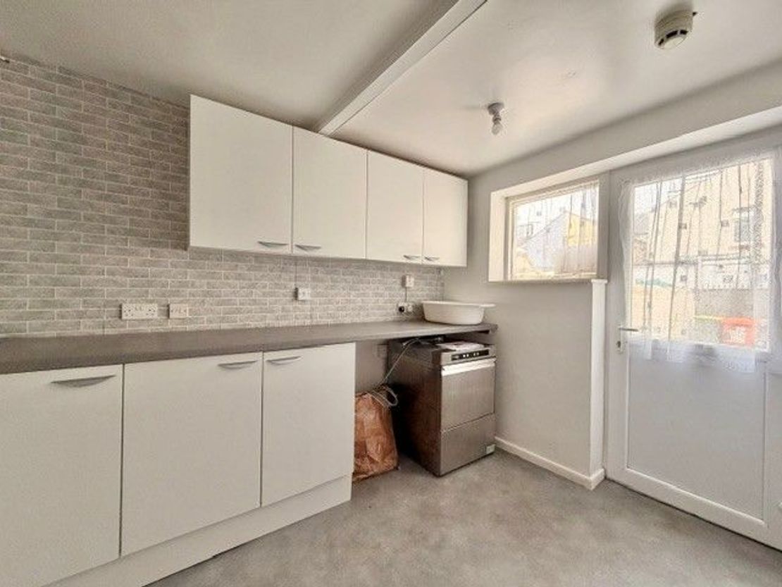 Crystal Road, Blackpool, FY1