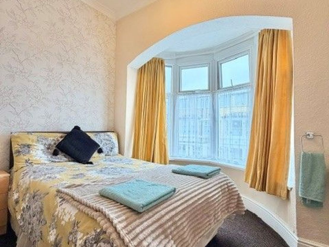 Crystal Road, Blackpool, FY1