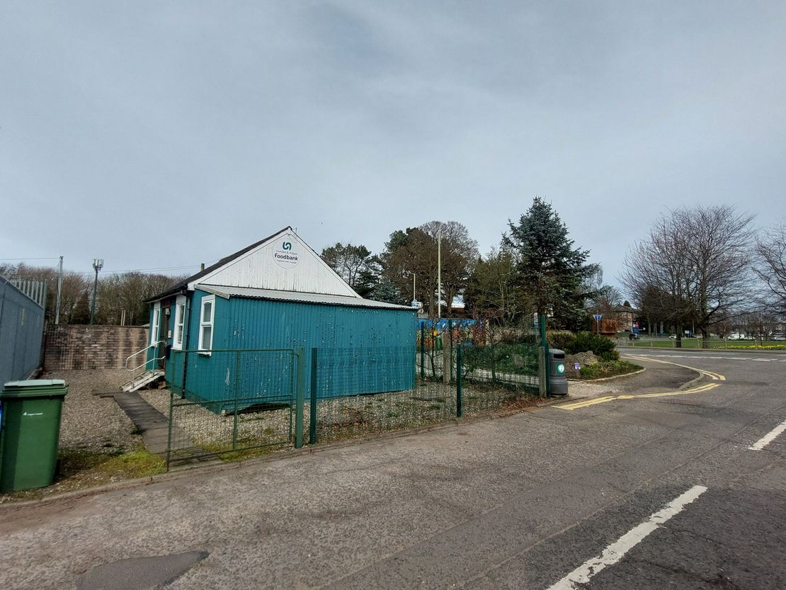 Renton Hut, Craig O`Loch Road, Forfar, DD8 1BZ