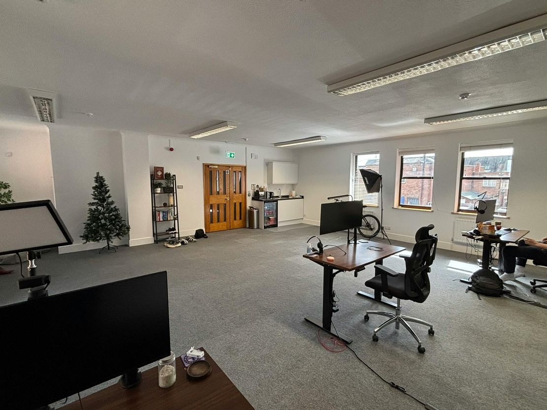 First Floor Unit 8 Winchester Place, Poole, BH15 1NX