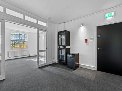 Property Image for 1 Coldbath Square, Clerkenwell, EC1R 5HL