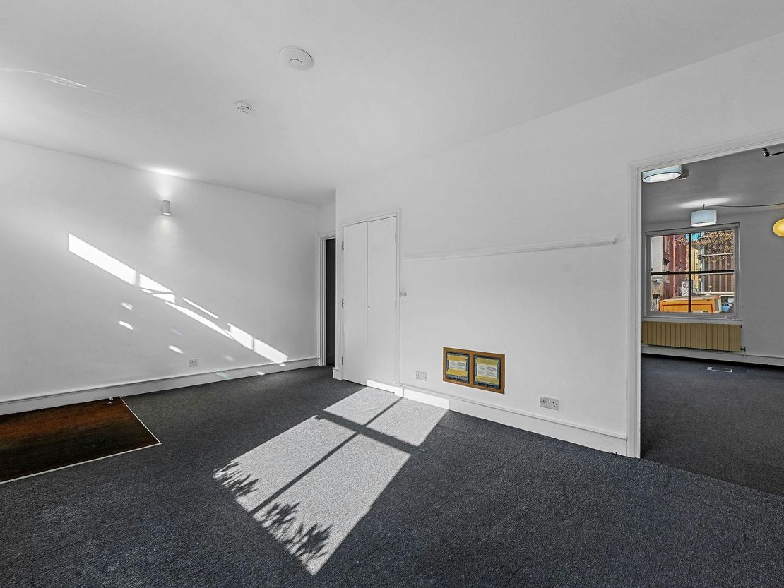 1 Coldbath Square, Clerkenwell, EC1R 5HL