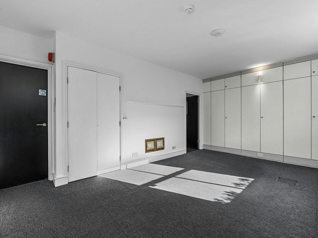 1 Coldbath Square, Clerkenwell, EC1R 5HL