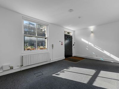 Property Image for 1 Coldbath Square, Clerkenwell, EC1R 5HL