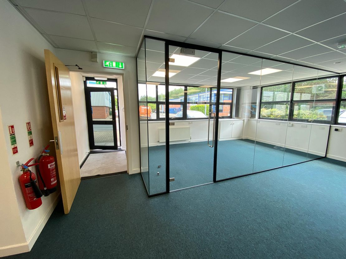 Unit 14A Swordfish Way, Leeds, LS25 6NG
