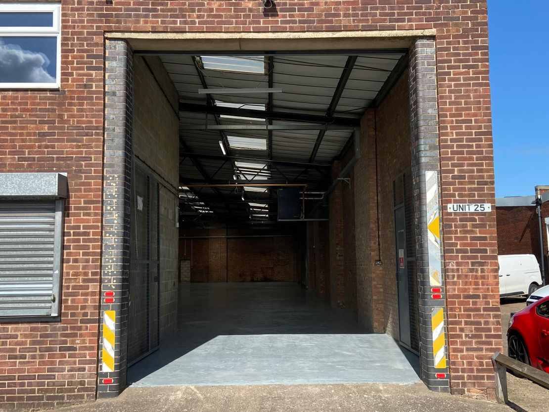 25 Endemere Road, Coventry, CV6 5PY