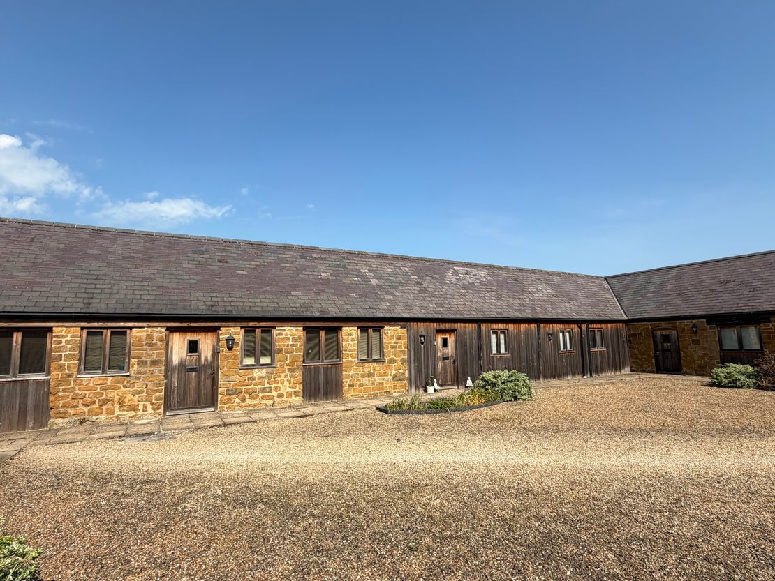Manor Farm Offices, Northend Road, Fenny Compton, Southam, Warwickshire, CV47 2YY