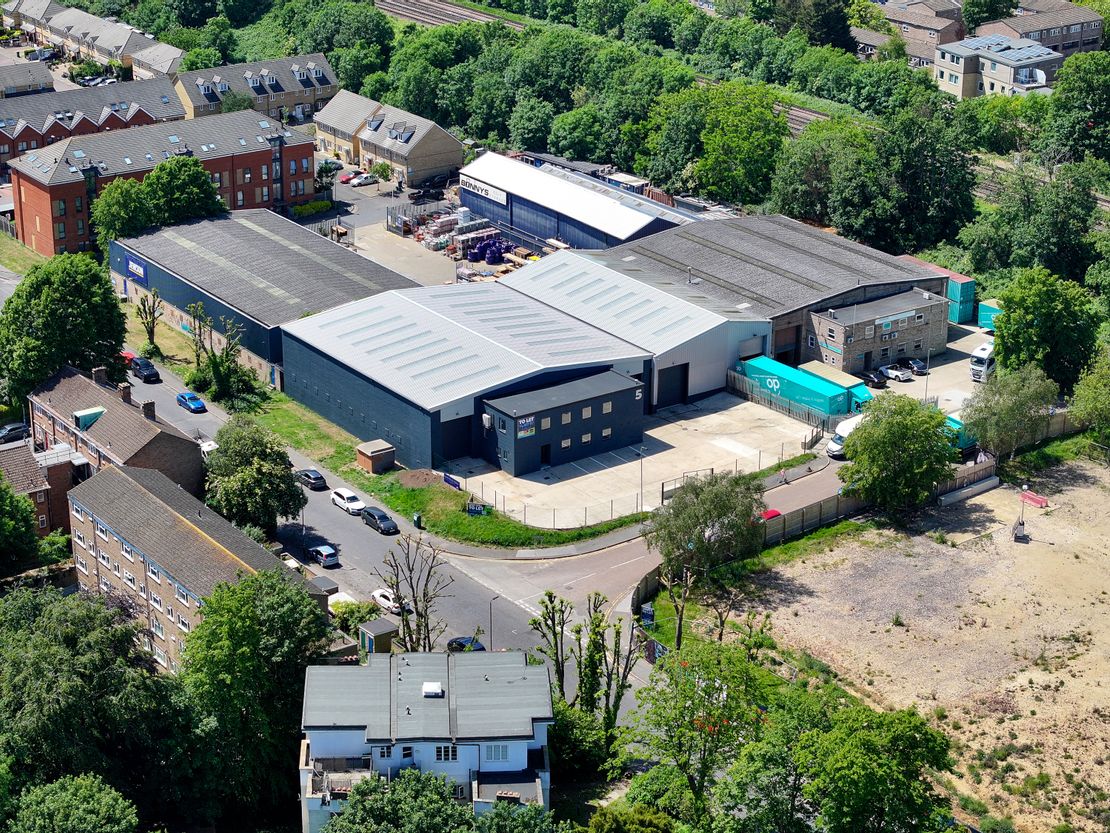 5a Oakfield Industrial Estate, Meaford Way, Penge, Greater London, SE20 8RA