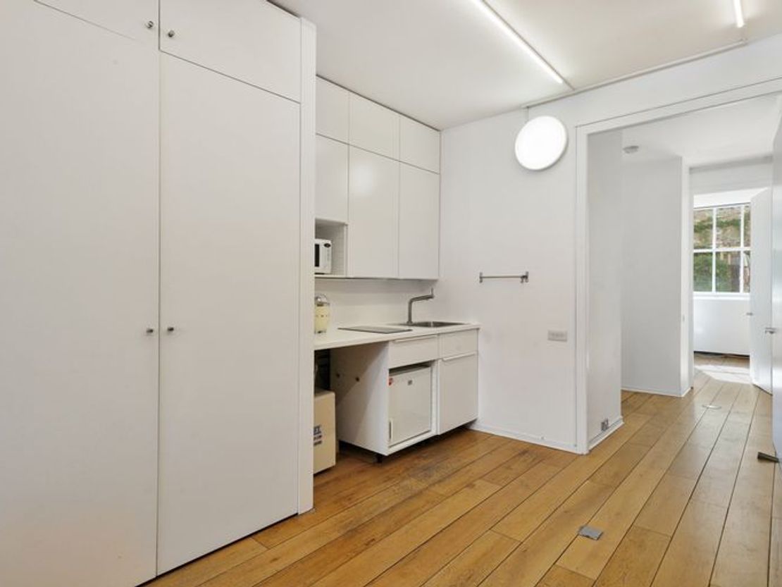 60 Southwark Bridge Rd, London SE1 1UN