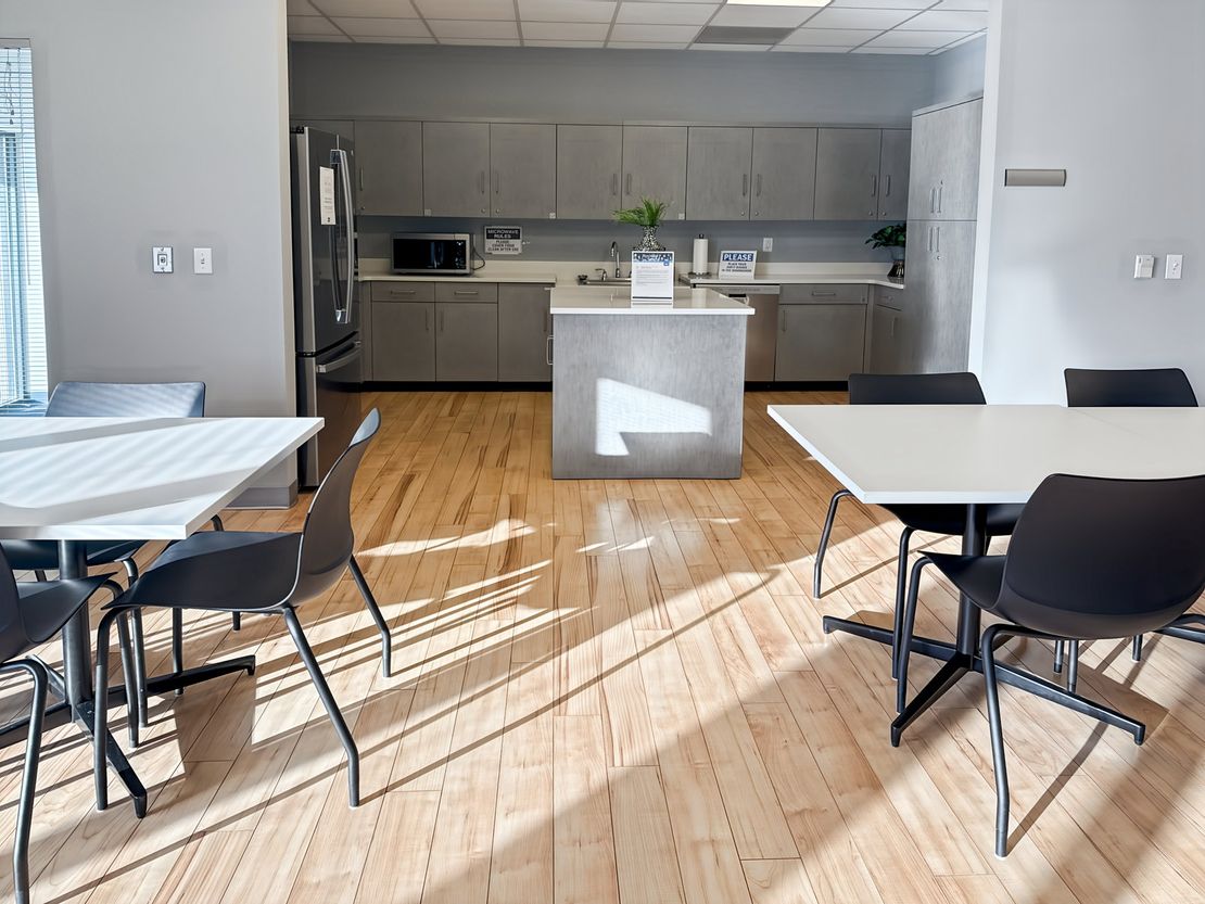 Brent Crescent, 186, London, Greater London, United Kingdom, NW10 7XR