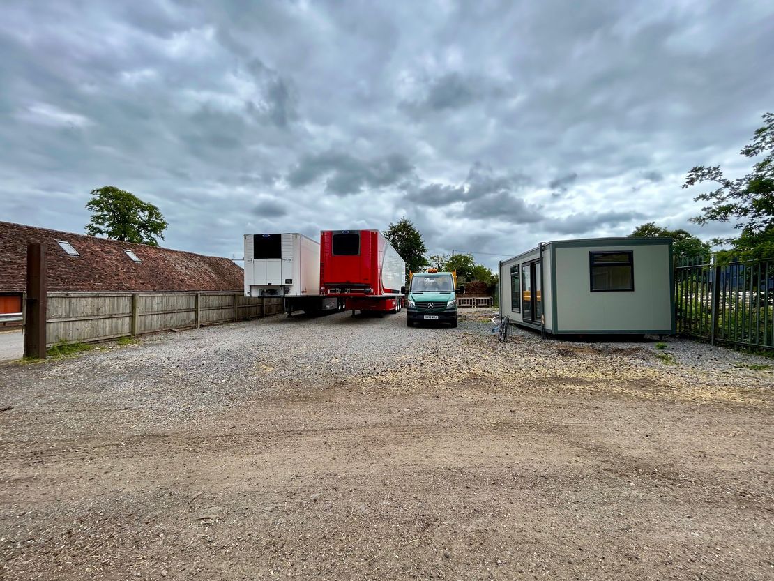 Yard & Office, Wessex Business Park, Bath Road, Halfway, Newbury, West Berkshire, RG20 8NS
