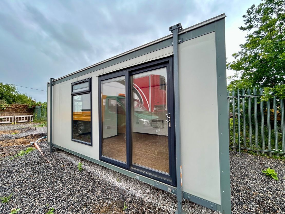 Yard & Office, Wessex Business Park, Bath Road, Halfway, Newbury, West Berkshire, RG20 8NS