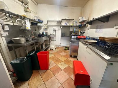 Property Image for 19-20 Bridge Street, Winchester, Hampshire, SO23 9BH