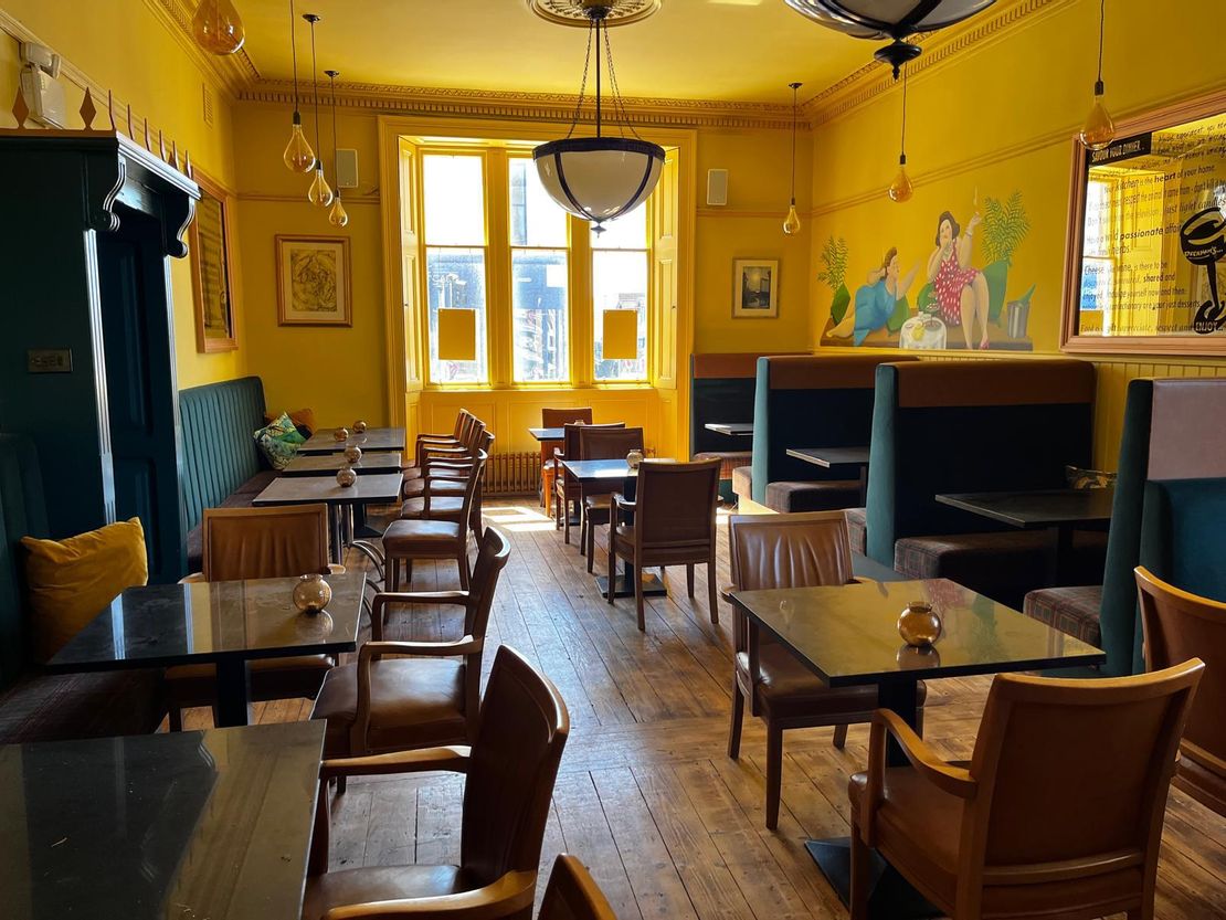 Former Peckham's Bar & Restaurant, 1 East Princes Street, Helensburgh, G84 7QF
