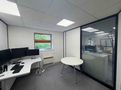 Property Image for Unit 17 Petersfield Business Park, Bedford Road, Petersfield, Hampshire, GU32 3QA