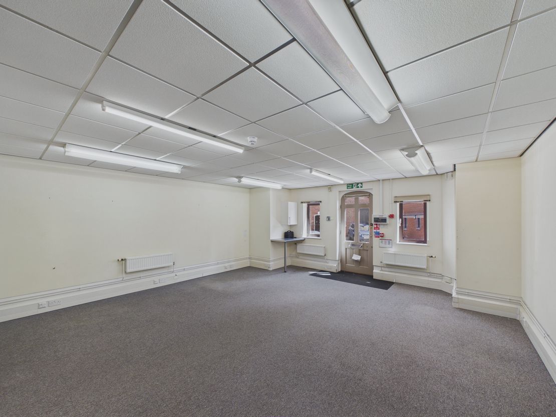 5 St John's Court, Vicar's Lane, Chester, Cheshire, CH1 1QE