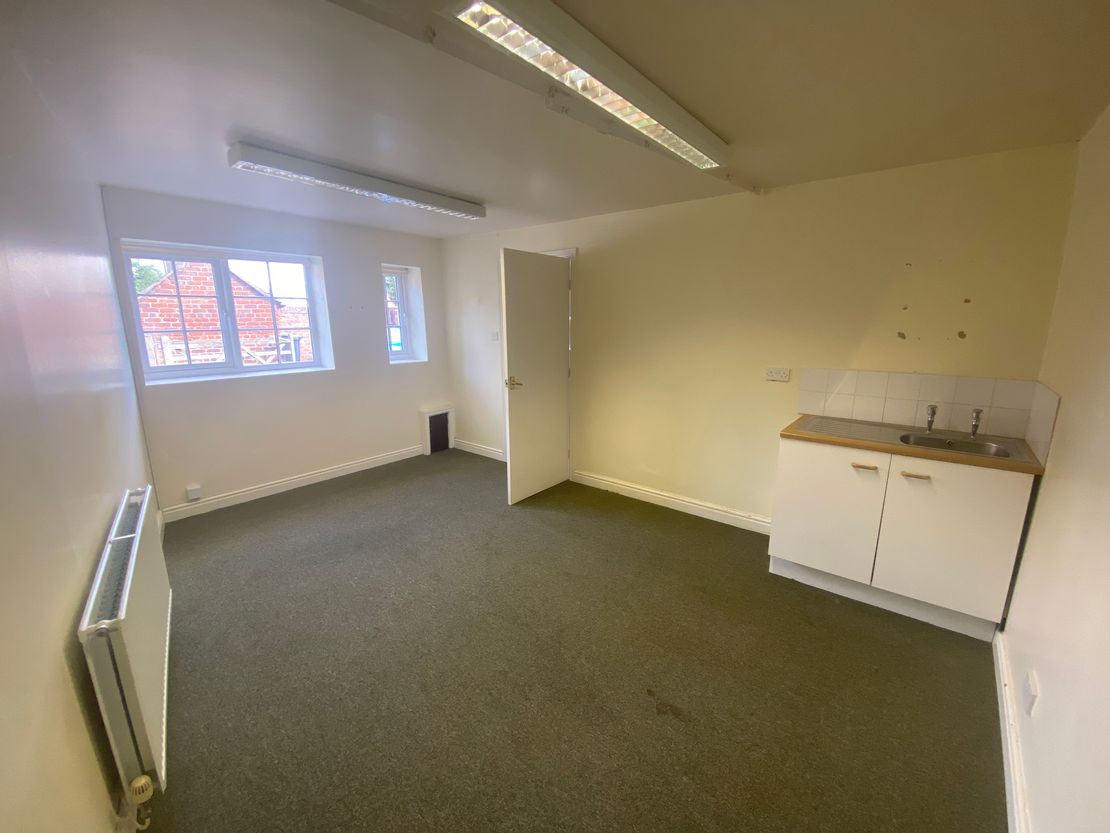 The Old Surgery @ The Barns Lane End Farm, Kelsall Road, Ashton Hayes, Cheshire, CH3 8BH
