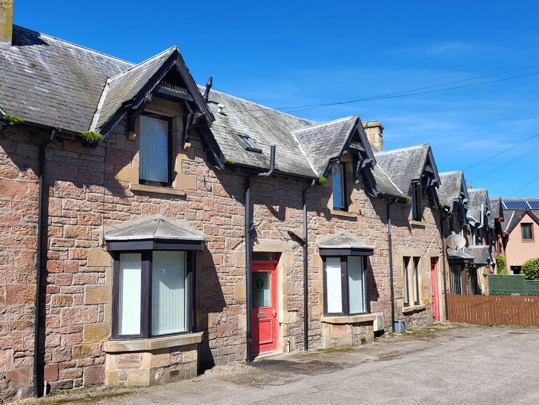 2 Mayfield, Dingwall, IV15 9ST
