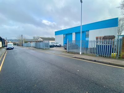 Property Image for Unit 1A-1B, New Town Trading Estate, Chase Street, Luton, Bedfordshire, LU1 3QZ