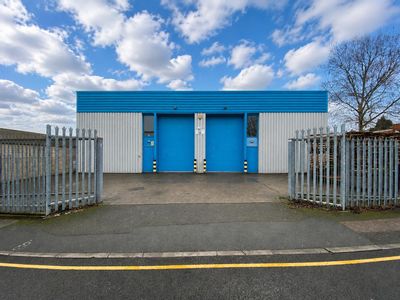 Property Image for Unit 1A-1B, New Town Trading Estate, Chase Street, Luton, Bedfordshire, LU1 3QZ