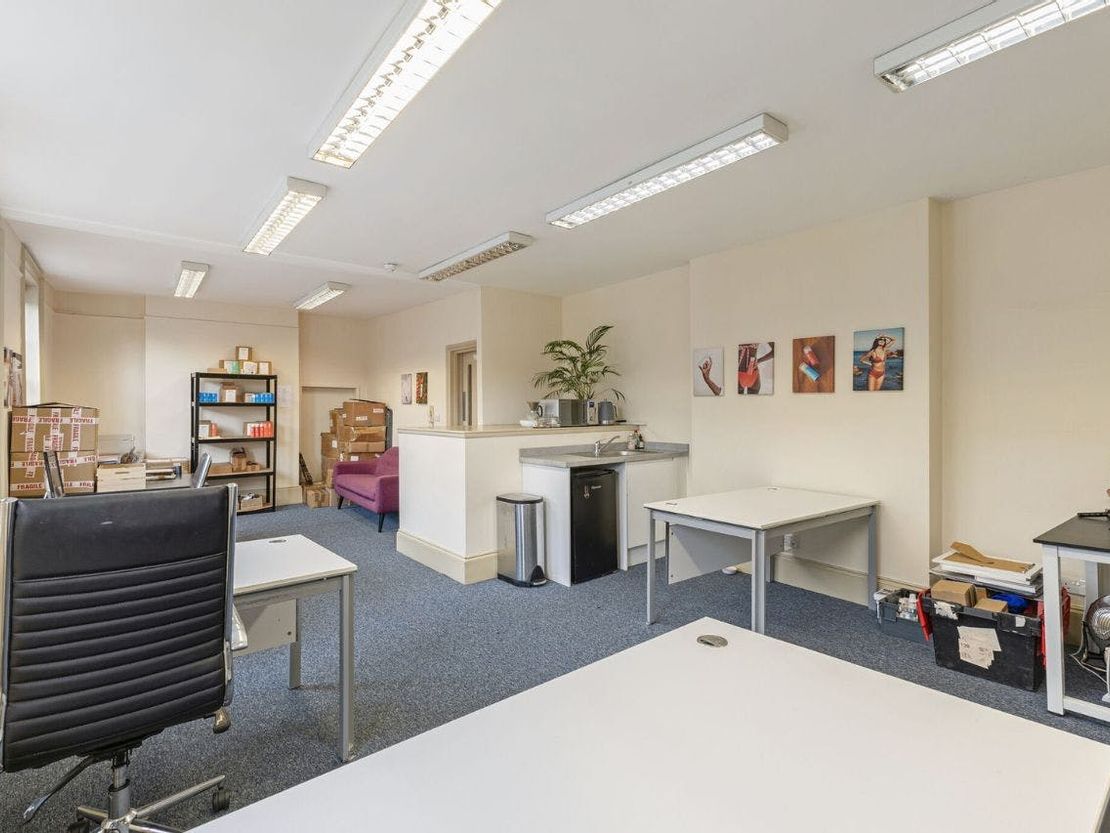 First Floor, 11-15 High Street, Marlow, SL7 1AU