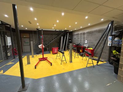 Property Image for Unit 17, Victoria Way, Pride Park, Derby, Derbyshire, DE24 8AN