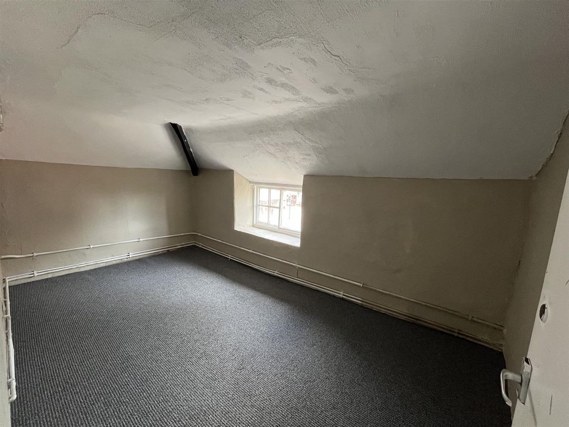 Commercial Investment, Oakham Town Centre LE15 6BH