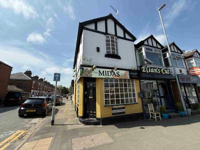Property Image for 441 Hartshill Road, Hartshill, Stoke On Trent, ST4 6AB