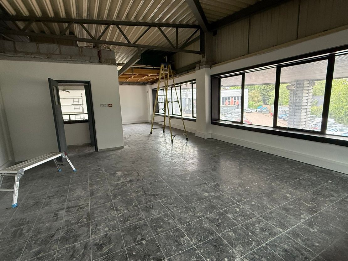 Unit 5 Dana Trading Estate, Transfesa Road, Paddock Wood, Tonbridge, Kent, TN12 6UT
