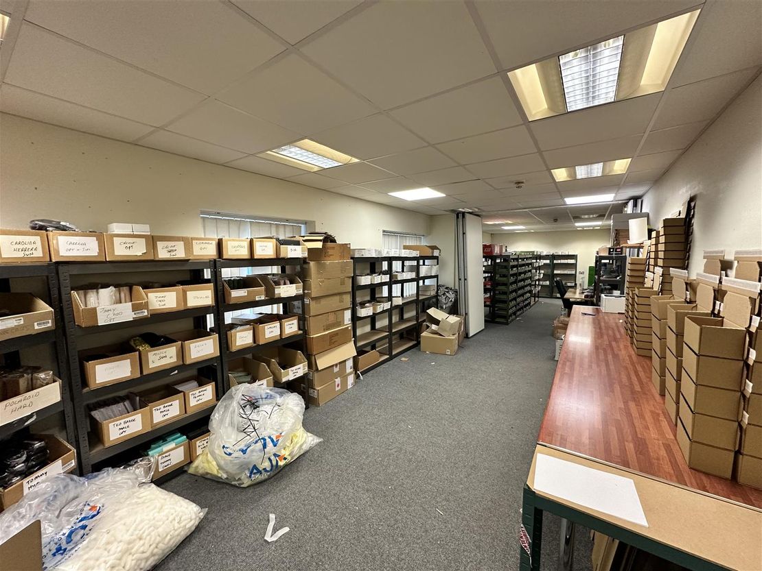 Village Farm Road, Pyle