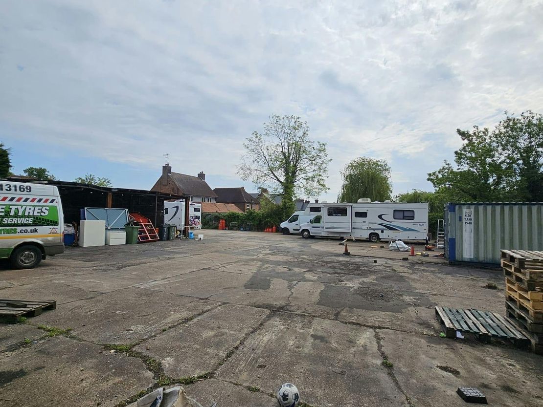 Coal Yard, 25 The Street, Charlwood, RH6 0BY