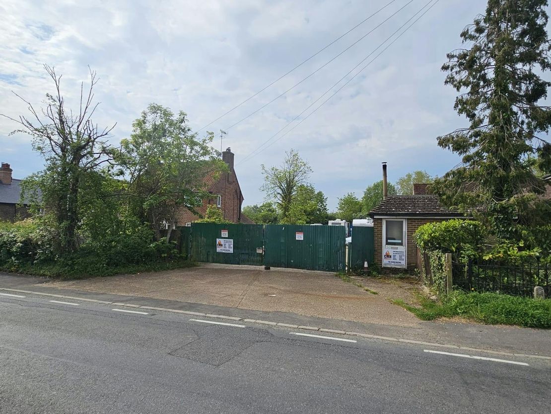 Coal Yard, 25 The Street, Charlwood, RH6 0BY