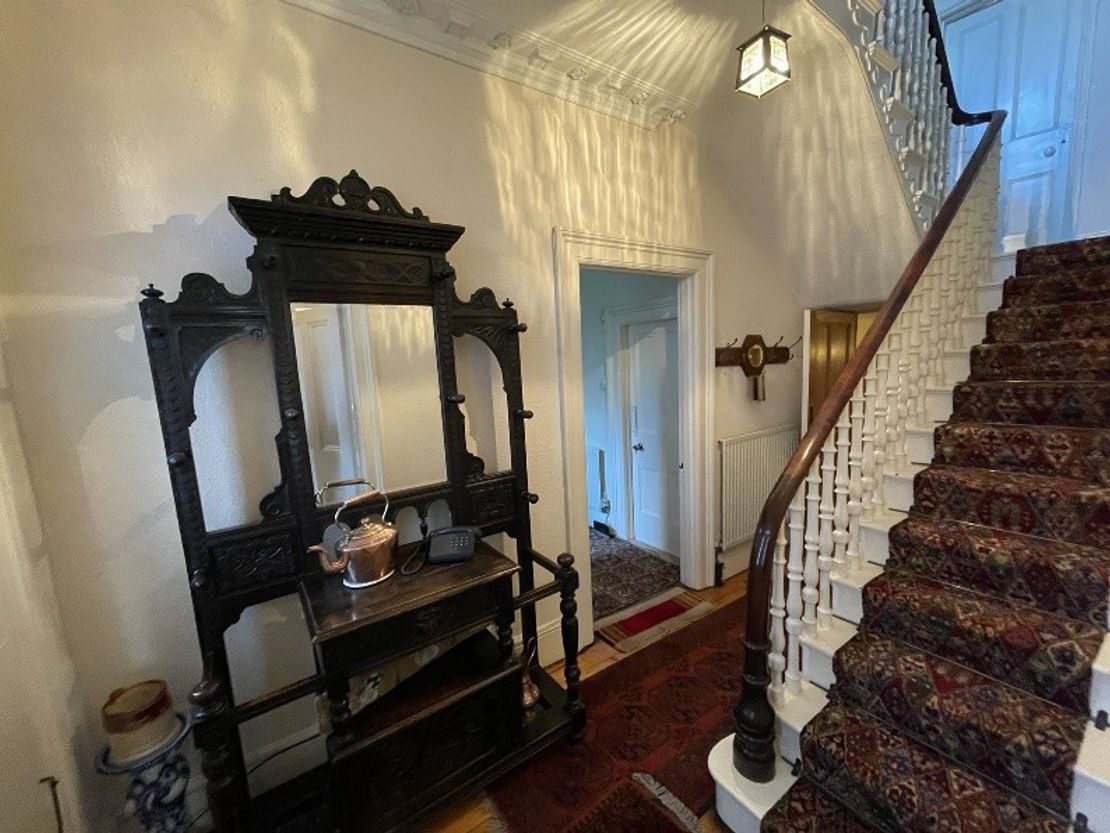 Dean Farm House (Lot A), Evesham Road, Bishops Cleeve, Cheltenham, Gloucestershire, GL52 8SA