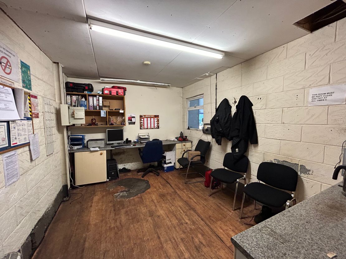 Unit 4a The Frobisher Centre, Budds Lane, Romsey, Hampshire, SO51 0HA
