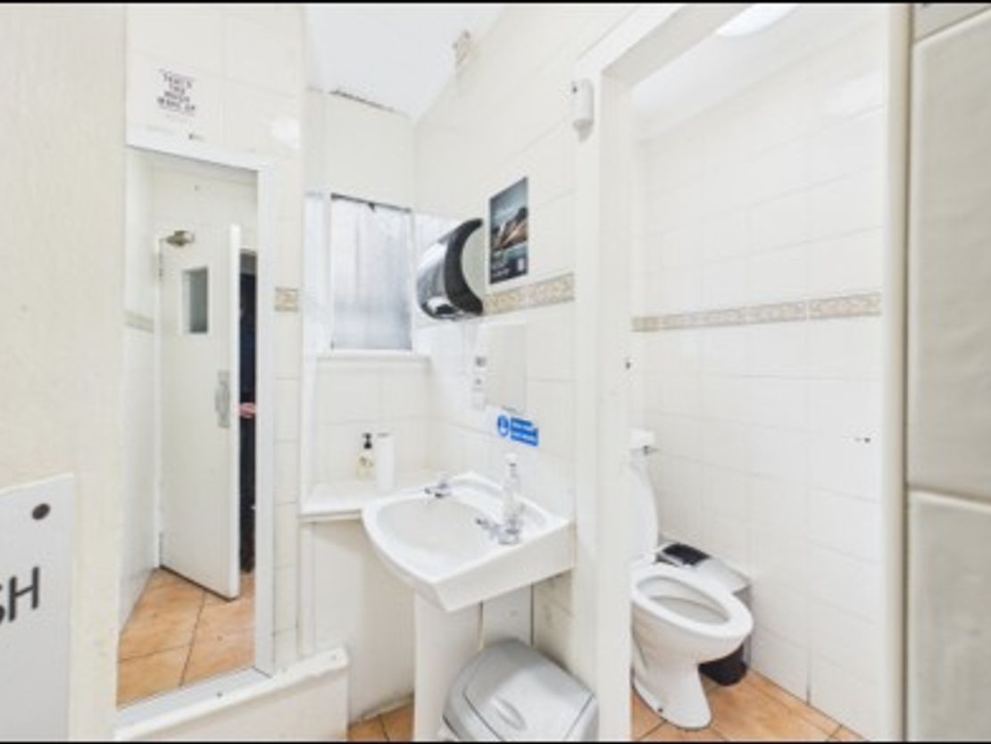 Tannahills, 100 Neilston Road, Paisley, Renfrewshire, PA2 6EN