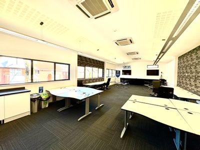 Property Image for The Vault, 8, Boughton, Chester, Cheshire, CH3 5AG
