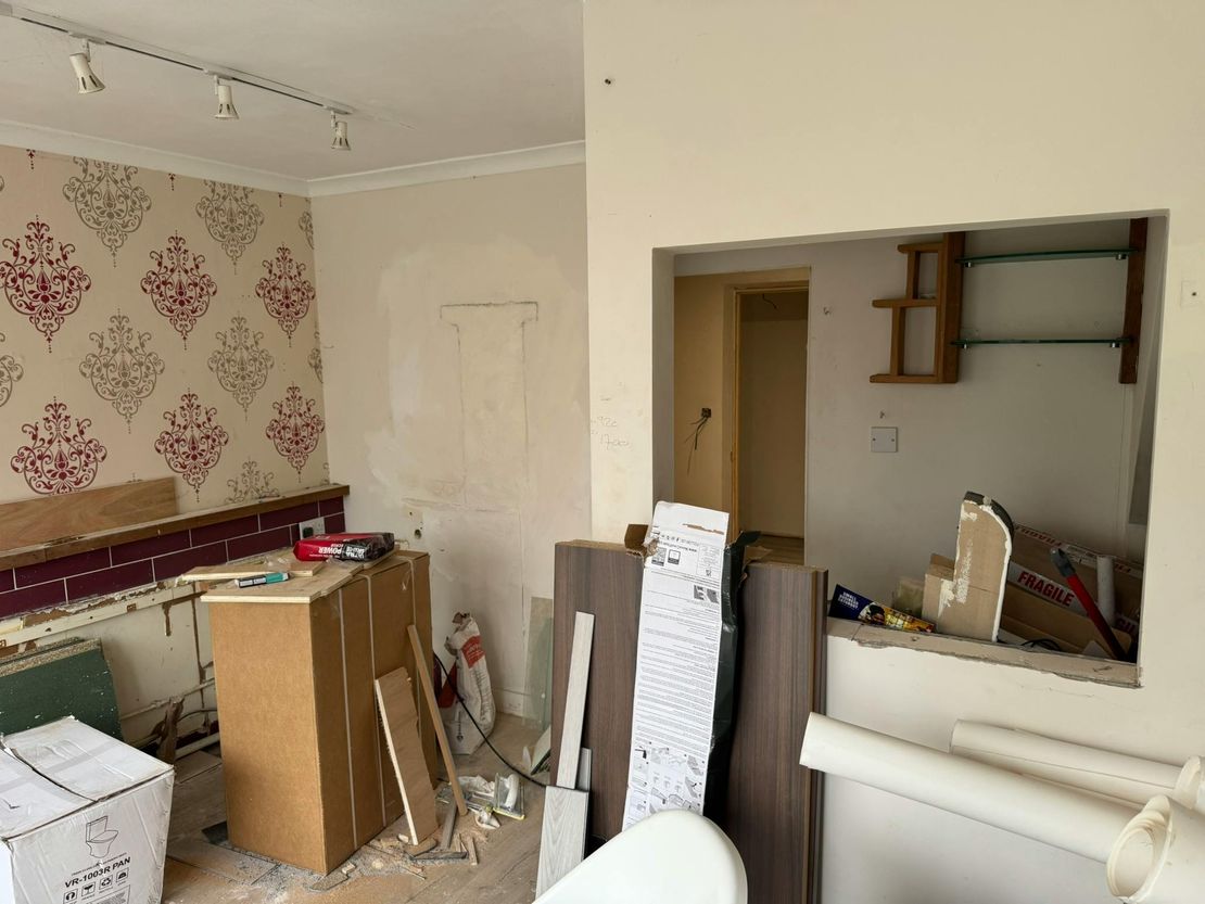 4 Kingfield Road, Old Woking, Woking, GU22 9EH