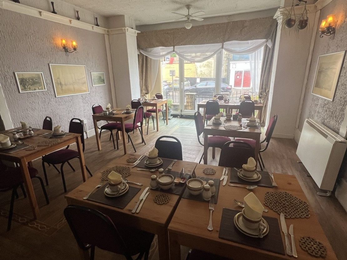 Manuela Rose Hotel, 6-8, Hornby Road, Blackpool, FY1