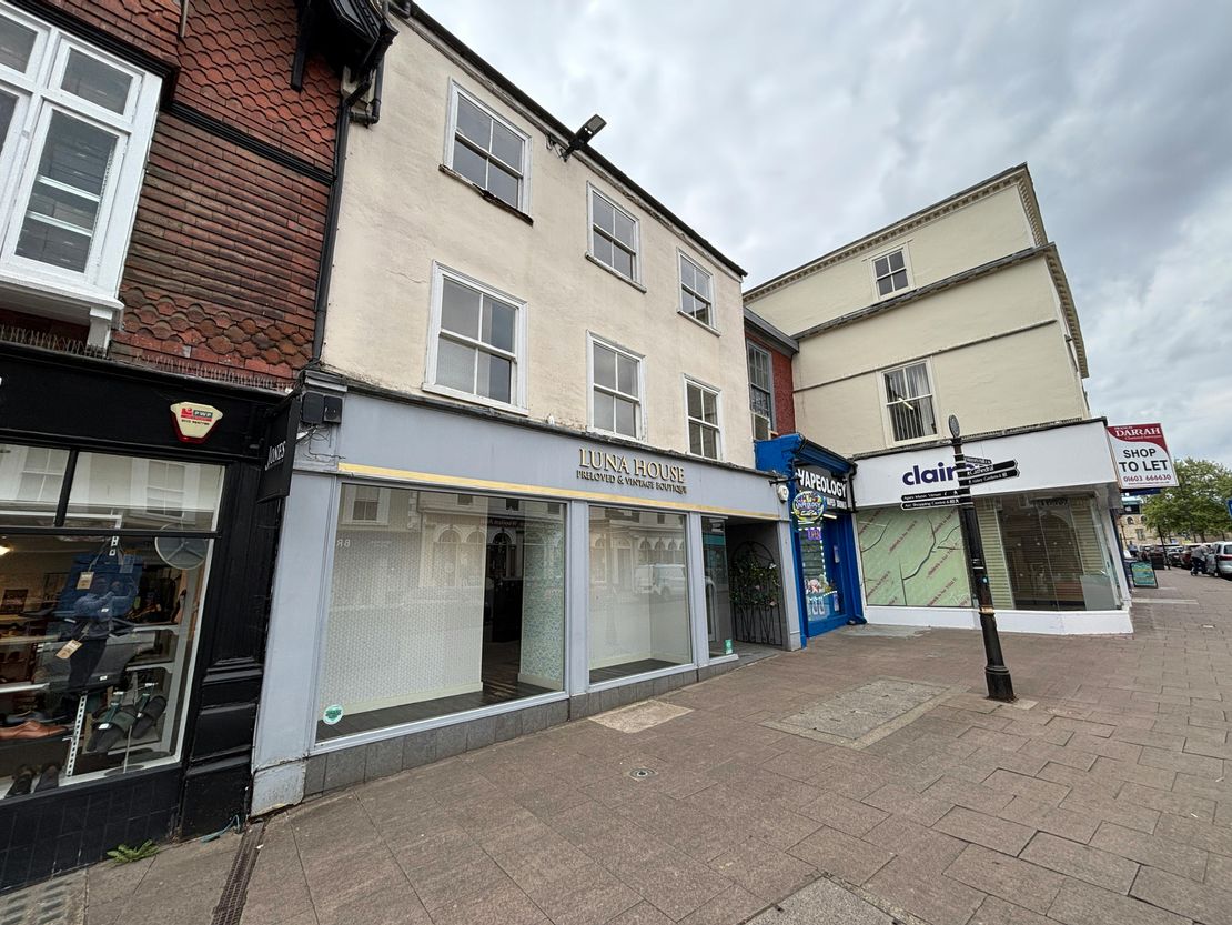 2 Buttermarket, Bury St. Edmunds, IP33 1DB