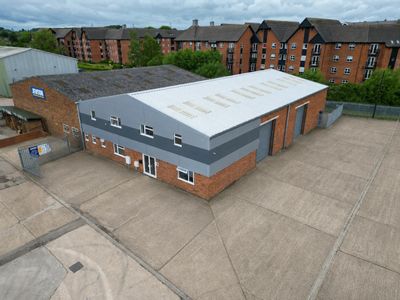 Property Image for Unit 5, Leighton Road, Leighton Buzzard, Bedfordshire, LU7 1LA
