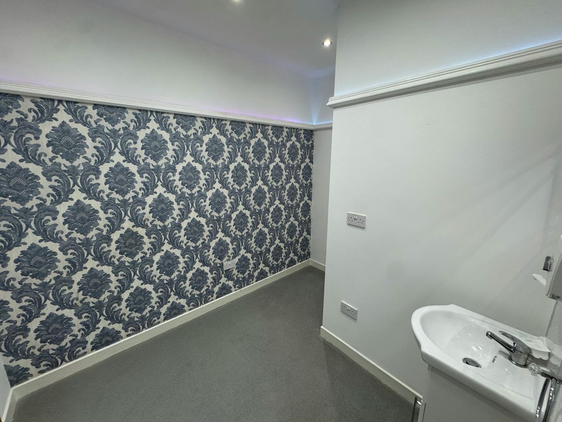 158 Albert Drive, Glasgow, G41 2NG