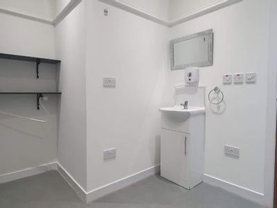 Property Image for 158 Albert Drive, Glasgow, G41 2NG