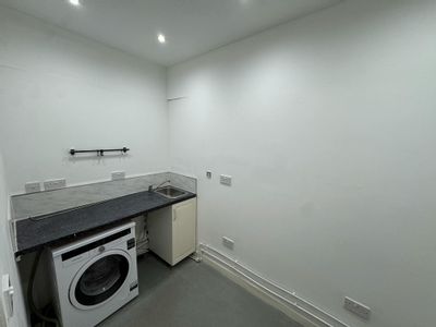 Property Image for 158 Albert Drive, Glasgow, G41 2NG