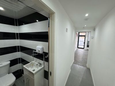 Property Image for 158 Albert Drive, Glasgow, G41 2NG