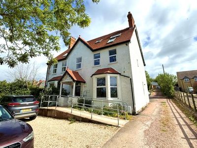 Property Image for Brook House, Station Road, Broadway, Worcestershire, WR12 7DE