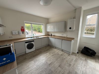 Property Image for Brook House, Station Road, Broadway, Worcestershire, WR12 7DE