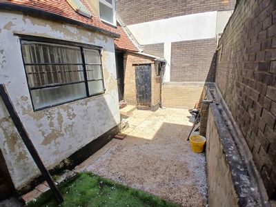 Property Image for 12 High Street, Billericay, CM12 9BQ