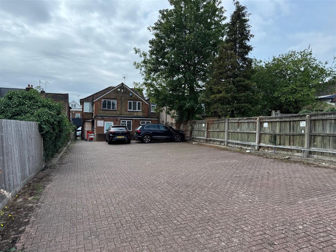 Queens Road, Buckhurst Hill